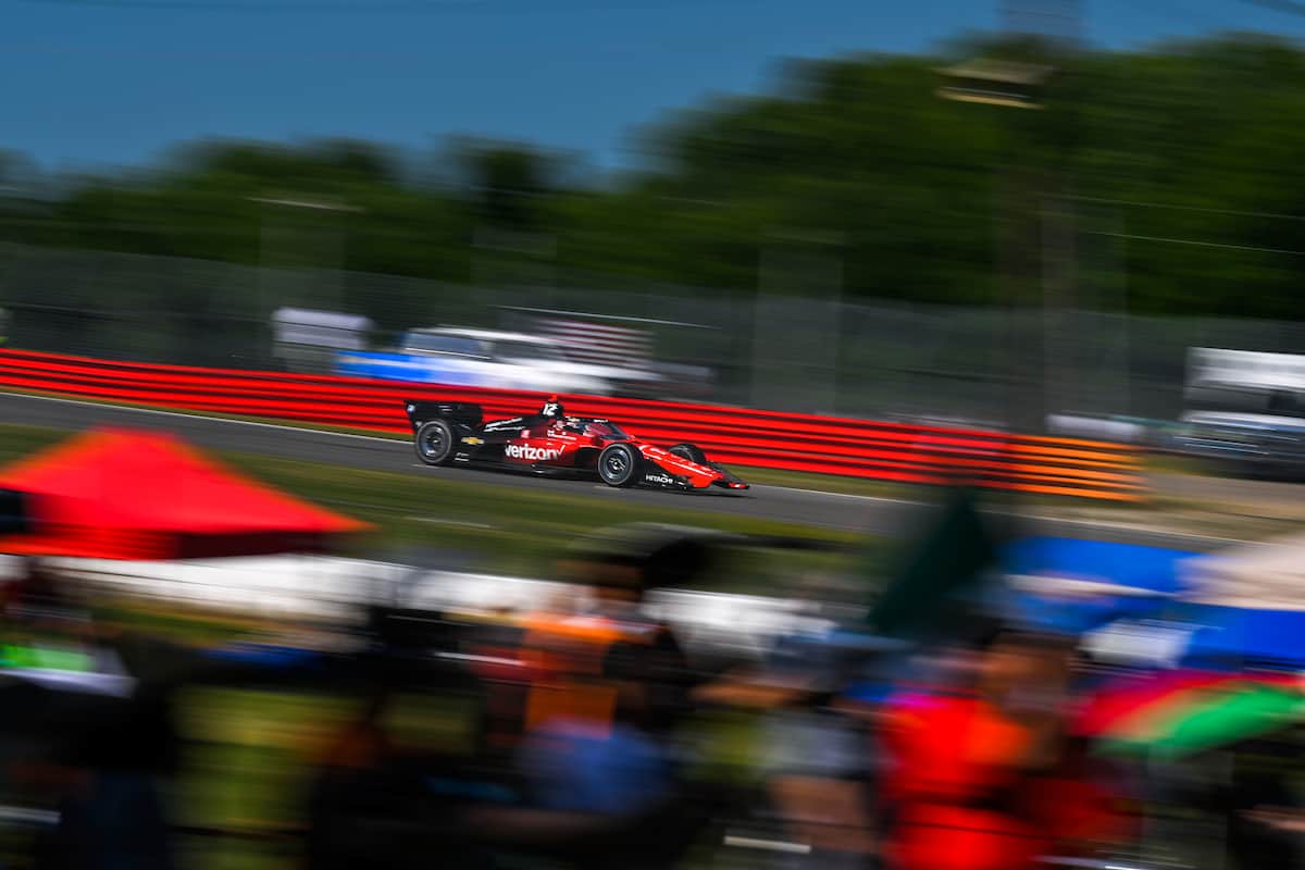 How Many Miles per Gallon does an IndyCar get